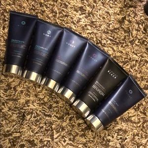 Travel sized Shampoo & Conditioner.